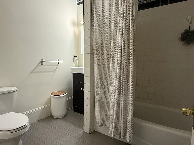 12 Braemore Rd #2 — Photo 5