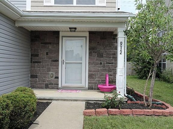 2nd image of 912 Applecross Dr