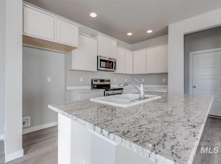 952 N Synergy Ln, Eagle, ID 83616