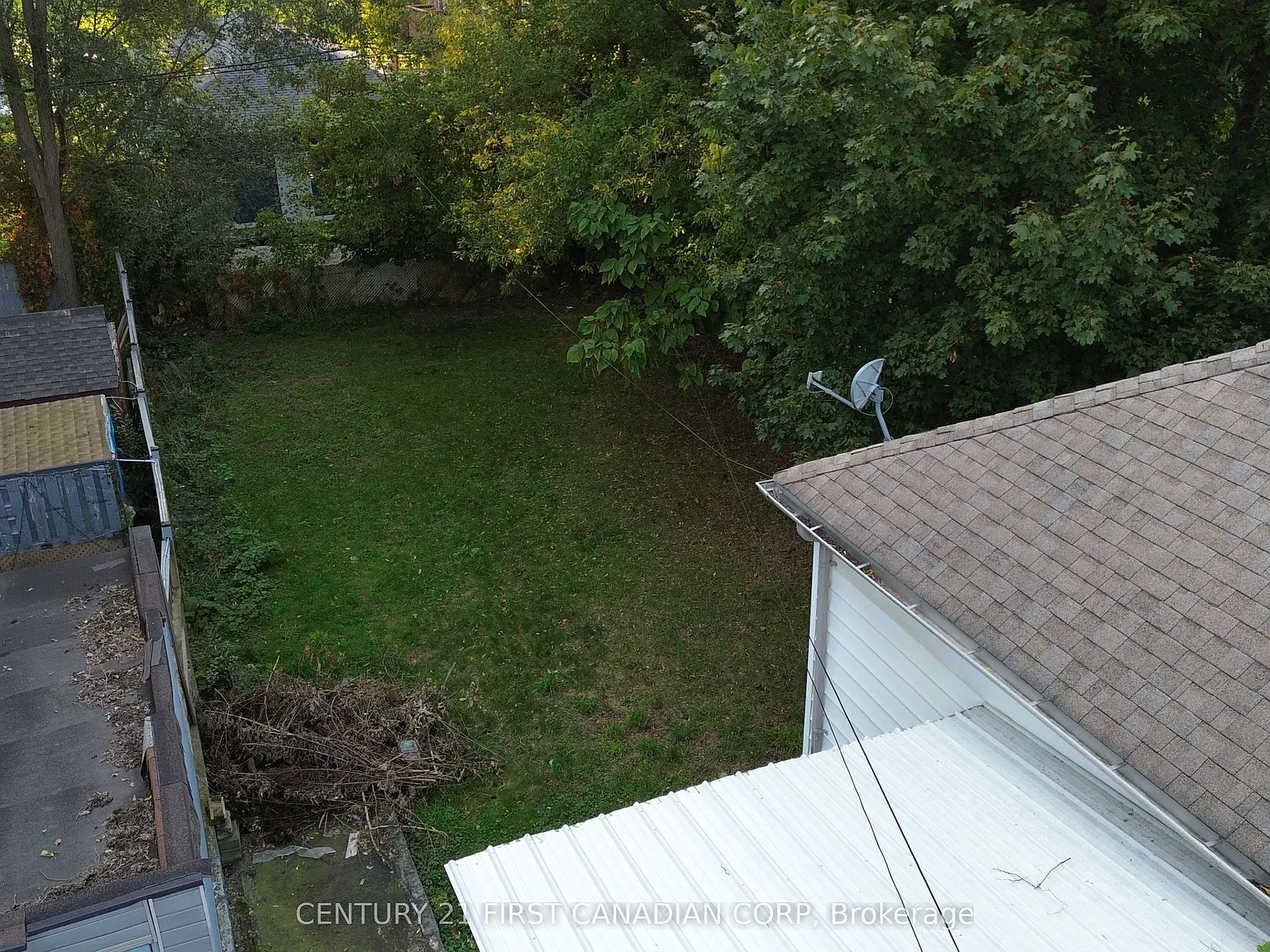 3 bed, $1,895 — Photo 3