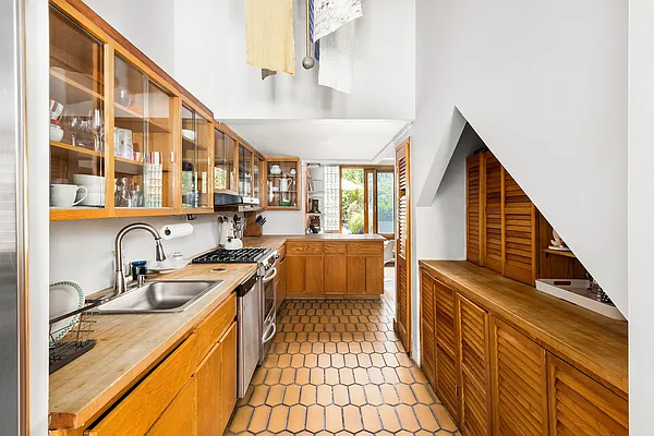 Sold by Corcoran | media 30