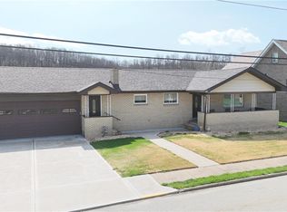 458 Bow St, Stockdale, PA