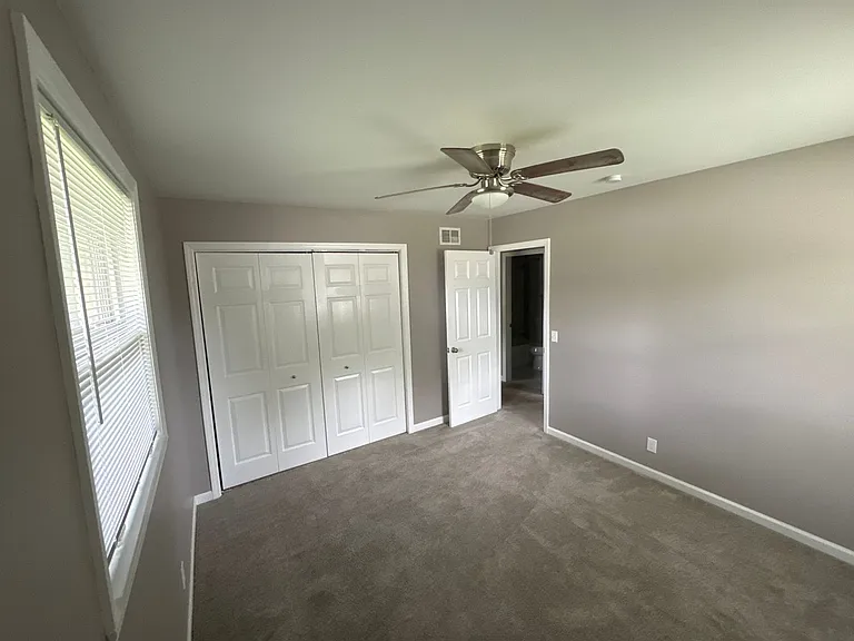 382 Monaco Dr — Photo 7
