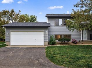 4401 Clover Ln #B, Eagan, MN 55122