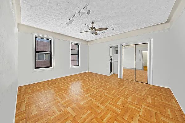1st image of 1040 Carroll St APT 5I