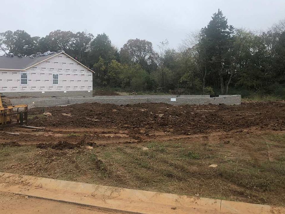 1st image of 645 Northridge Dr