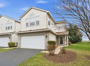 1836 Candlelight Cir #1836, Montgomery, IL 60538