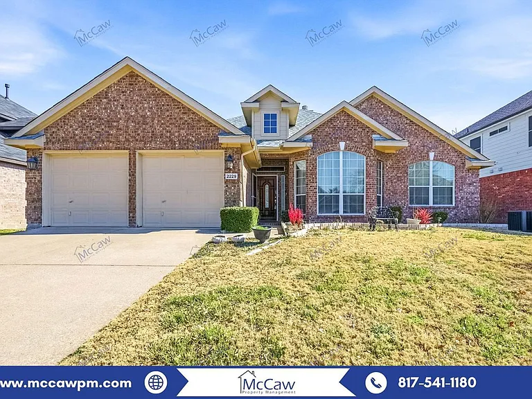 2229 White Rock Ln — Photo 1