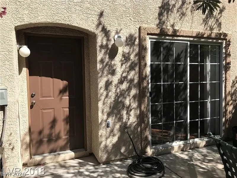3 bed, 2.5 bath, 1508 sqft, $1,750 — Photo 3