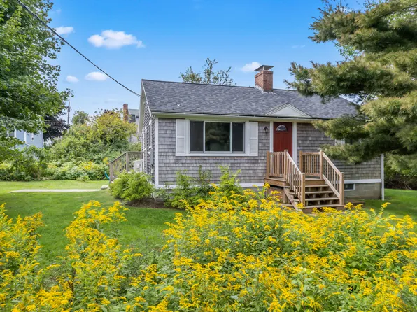 19 Iris Avenue, York, ME 03909