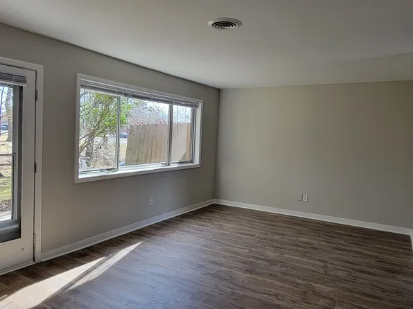 2169 Highway 41 S APT 18, Greenbrier, TN 37073