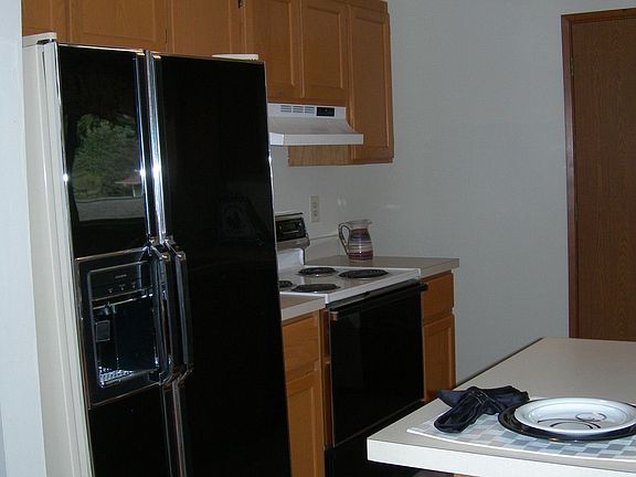 3rd image of 502 Cedar Canyon Pl