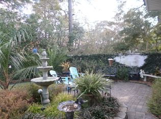 211 Island Creek Ln, Savannah, GA 31410