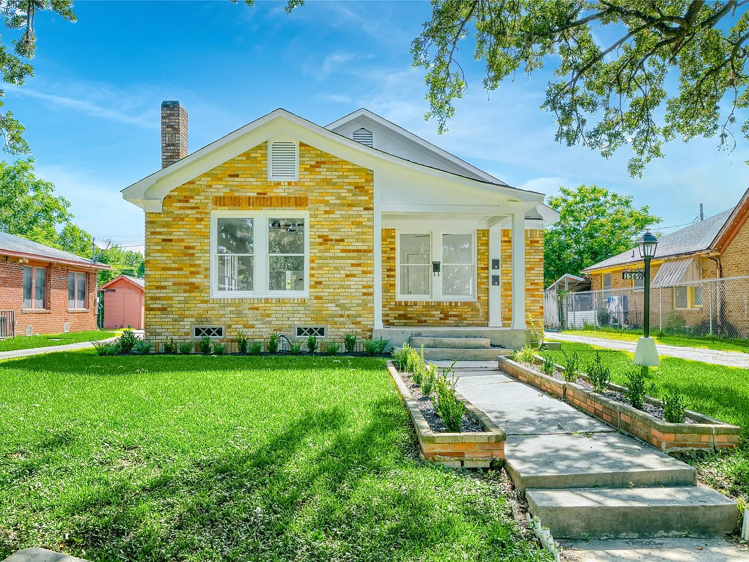 3 bed, 2.0 bath, 1501 sqft, $2,250 — Photo 1