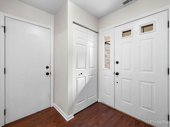 3rd image of 1520 Loatonia Ct