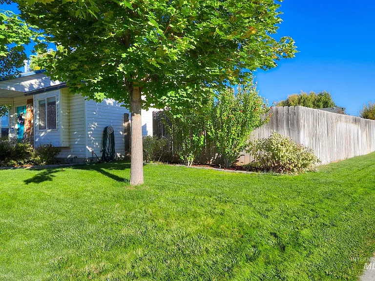 8232 E Orah Way — Photo 12