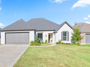 112 Sanctuary Ln, Lafayette, LA 70503