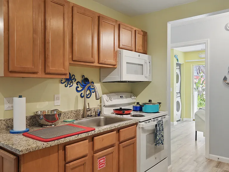 199 Tyler Ave #18 — Photo 9