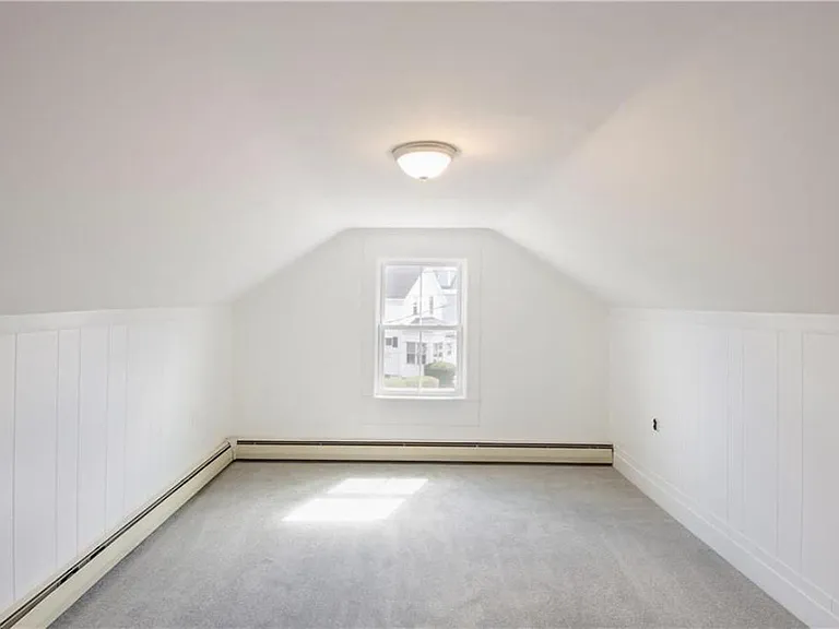 27 Peckham Ave — Photo 21