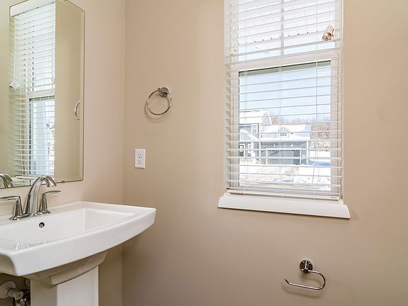 4th image of 5314 N Peninsula Way