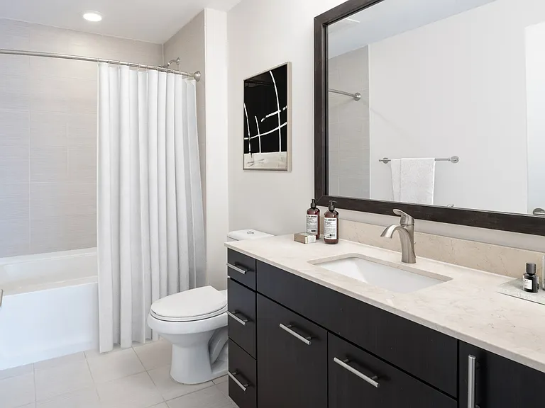 Flats at Bethesda Avenue — Photo 10