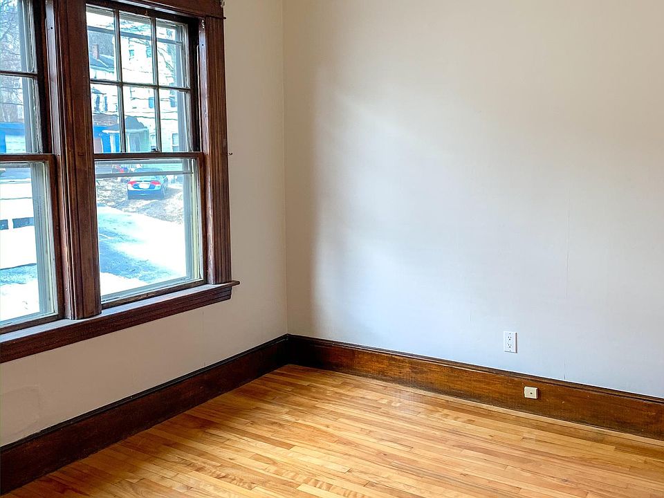 36 Stebbins St 2, Worcester, MA 01607 Zillow