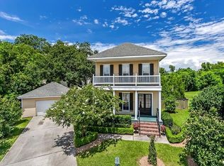 10 Leeward Ct, New Orleans, LA 70131