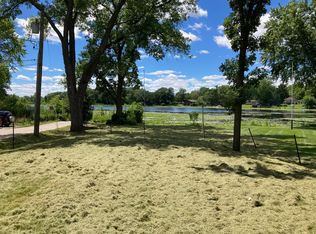 42028 N East Rd, Antioch, IL 60002