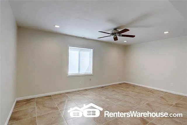 3836 Lloyd St — Photo 5