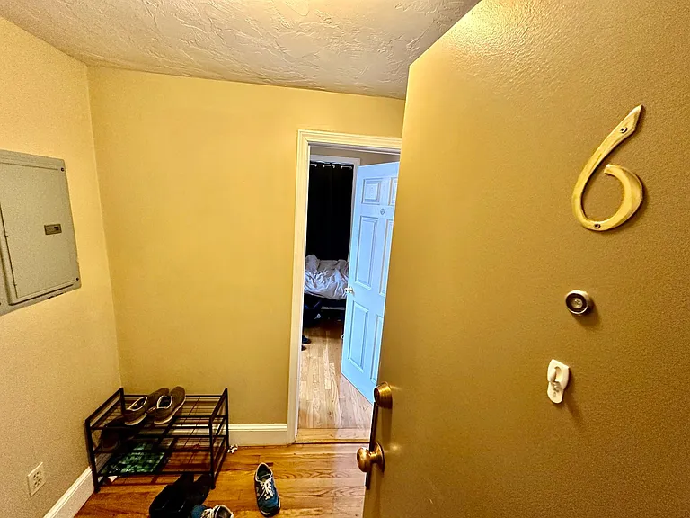 17 Highgate St #6 — Photo 7