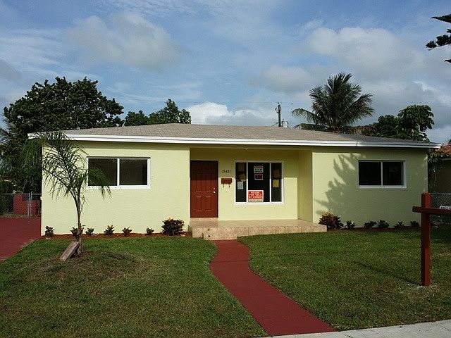 1st image of 15431 NE 10th Ave