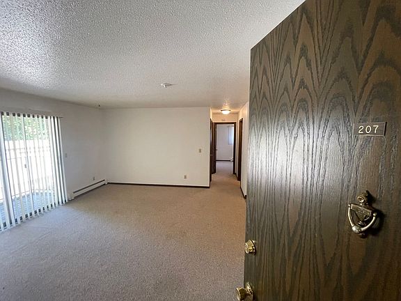 3rd image of 2913 5th St S #207