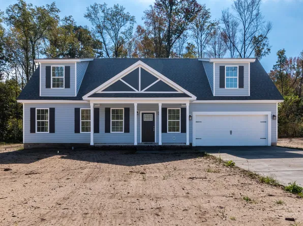 568 Beaver Hut Trl, Eastover, SC 29044