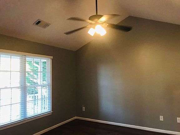 5th image of 193 Cedar Springs Ln