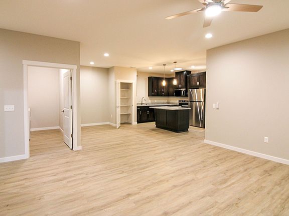 4th image of 5534-5564 Skyline Rd S #5538