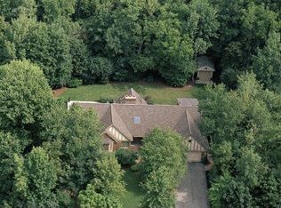 8500 Bridge Rd, Grosse Ile, MI 48138