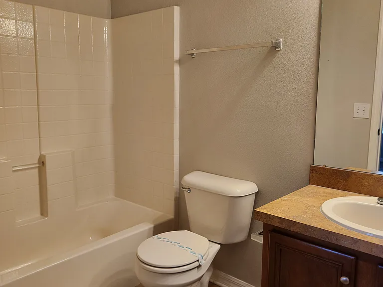 15702 Fishhawk Falls Dr — Photo 19