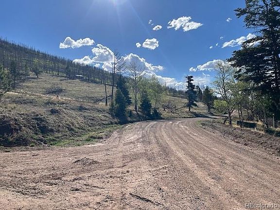 3rd image of 448 Wagon Mesa Loop