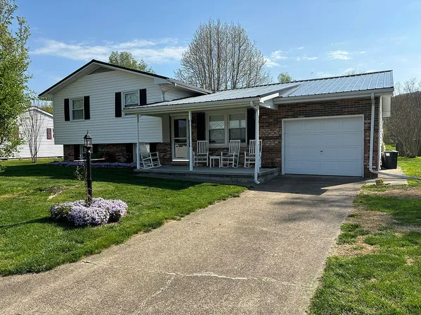 1888 Stivers Ave, Aberdeen, OH 45101