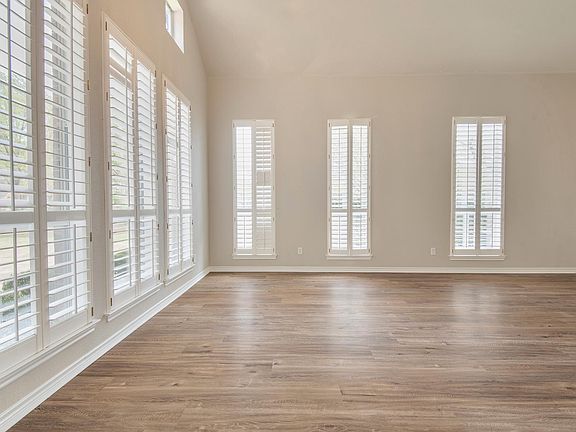 5th image of 6320 Park Meadow Ln