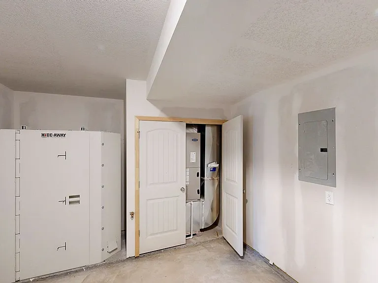 611 Pampas St — Photo 19