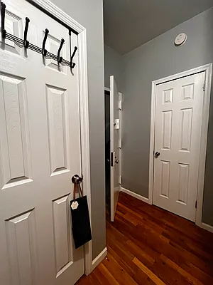 Rented by DGW N Y Realty Group LLC | media 15