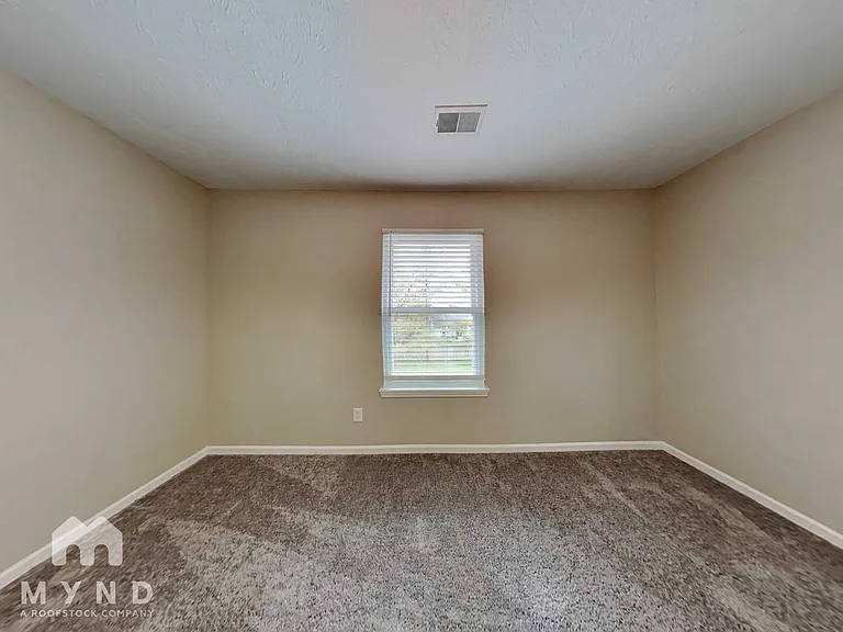 105 W Carolina St — Photo 10
