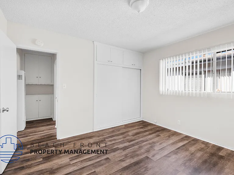 2126-2130 W. El Segundo Blvd. — Photo 11