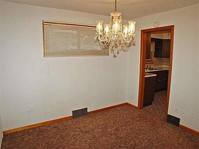 4th image of 1115 Barone Dr