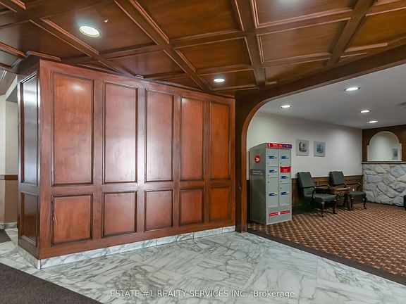 4th image of 3555 Derry Rd E #402