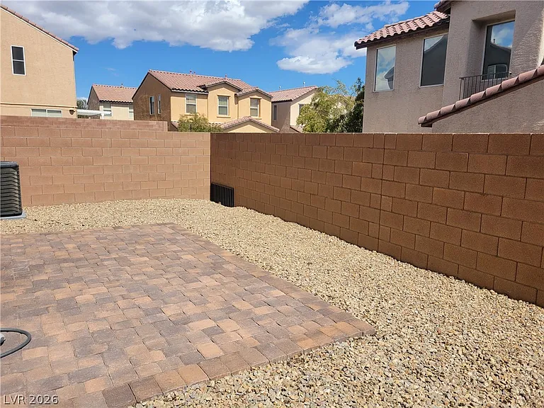 8062 Kings Guard St — Photo 12