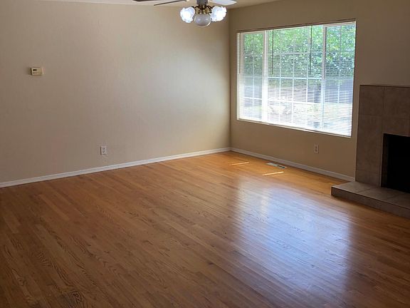 5th image of 1478 Hamilton Way