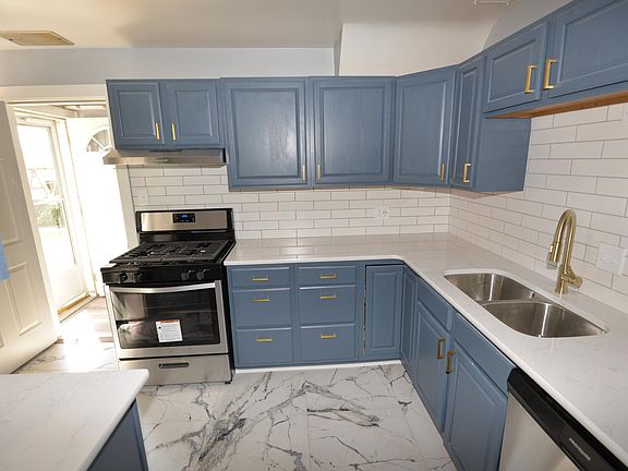 4th image of 7260 Granby St #1