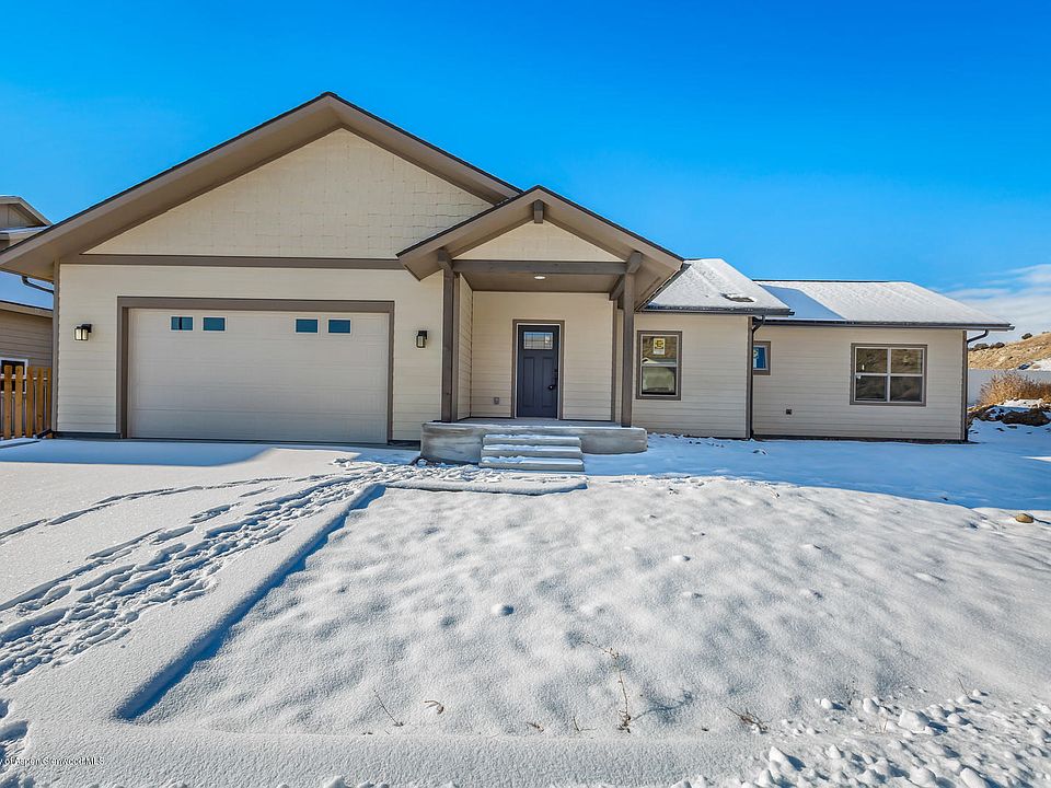 1st image of 2491 Pioneer Way